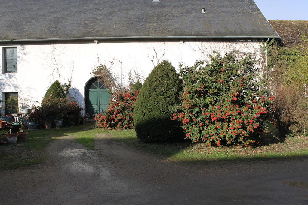 A La Ferme De La Joie - Chambres D'Hotes Chevannes  Exteriör bild